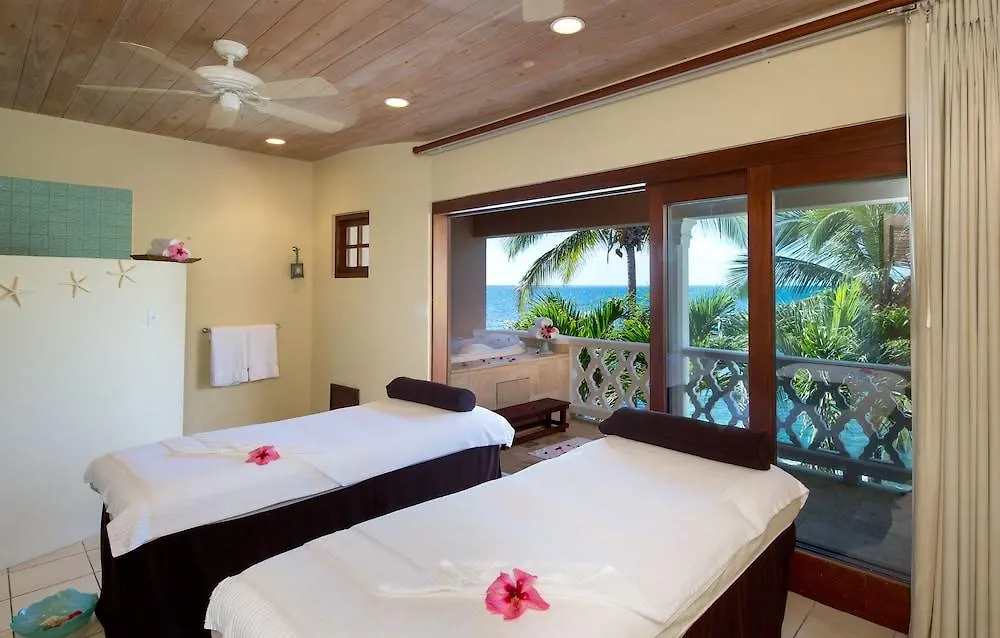 Old Road Curtain Bluff Resort מלון