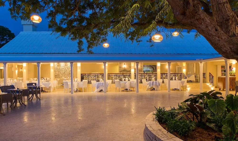 מלון Old Road Curtain Bluff Resort