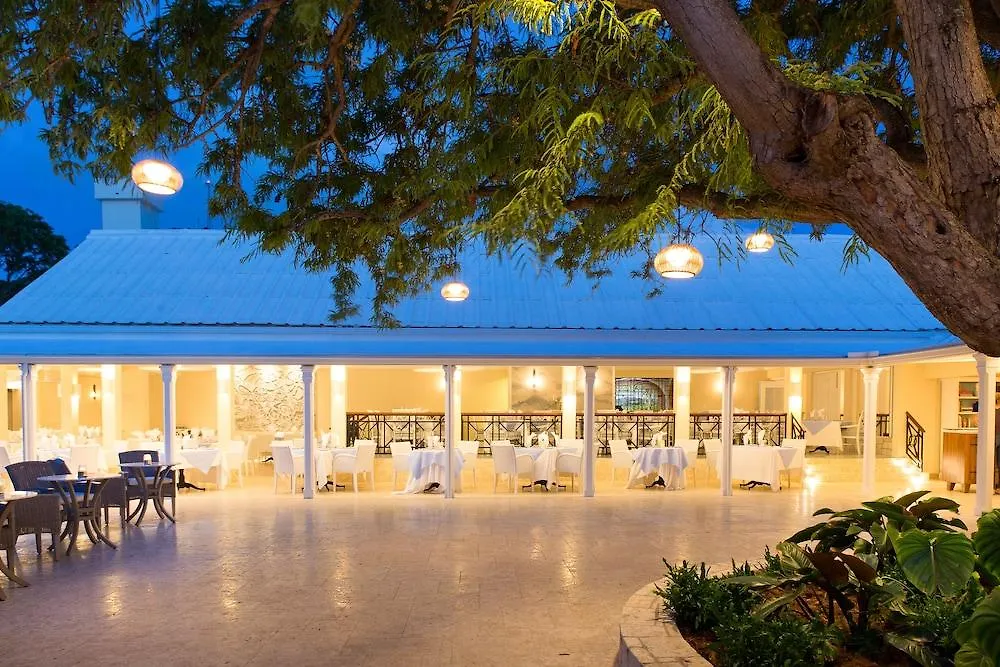 Old Road Curtain Bluff Resort מלון Old Road